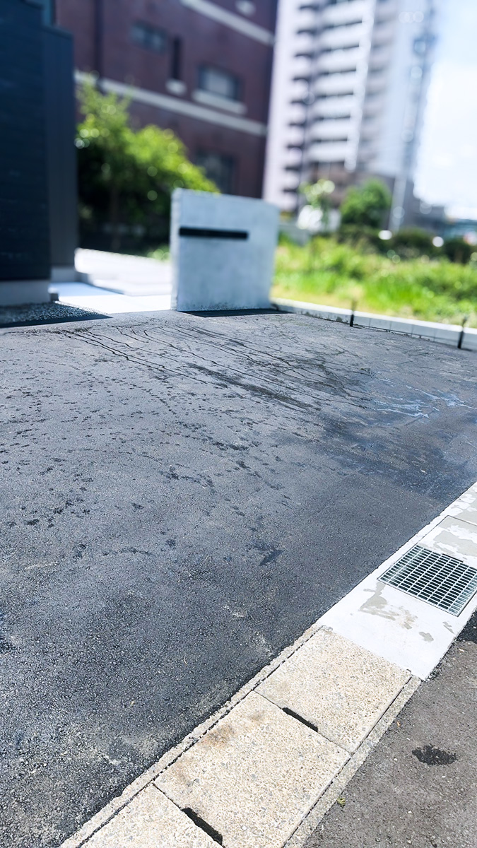 店舗駐車場のアスファルト舗装